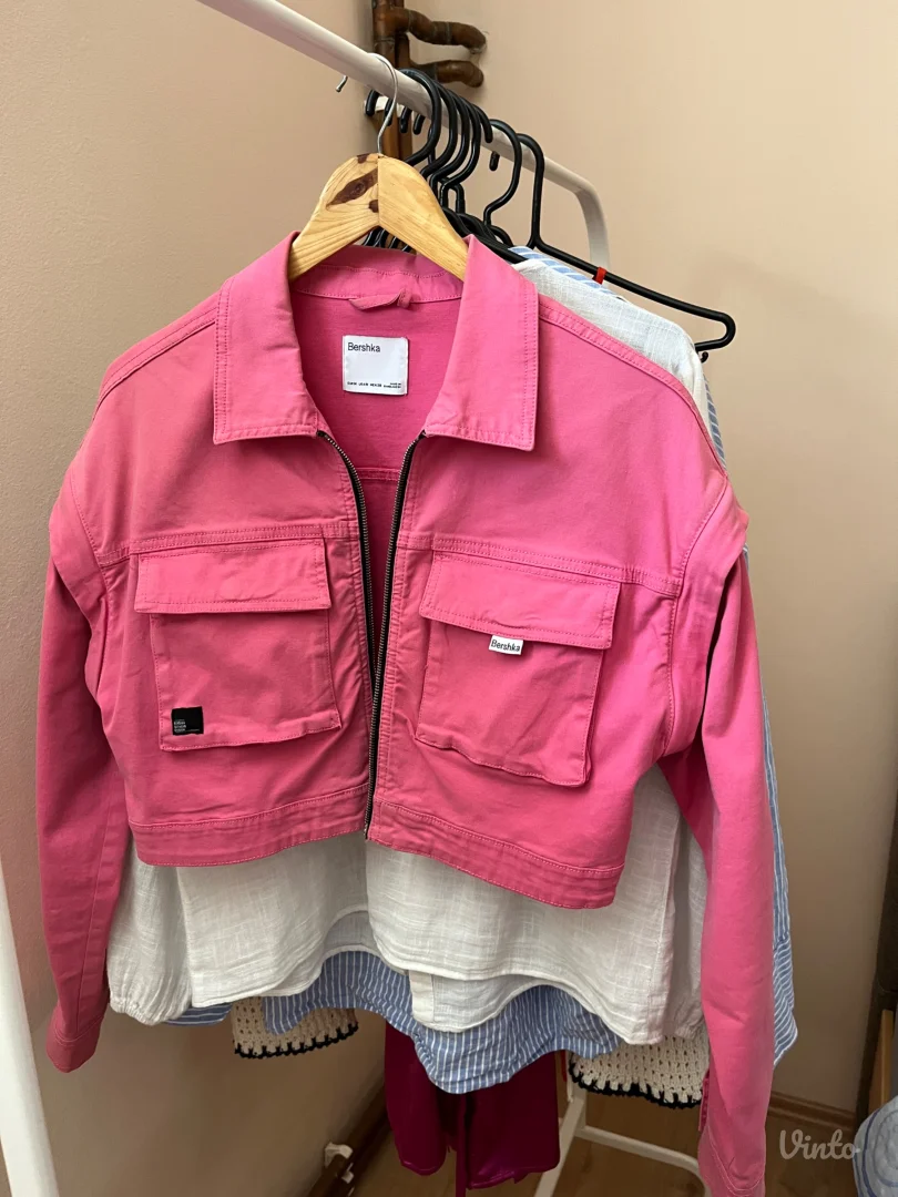 Bershka jakna/prsluk