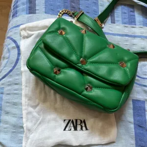 Zara torbica