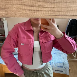 Bershka jakna/prsluk