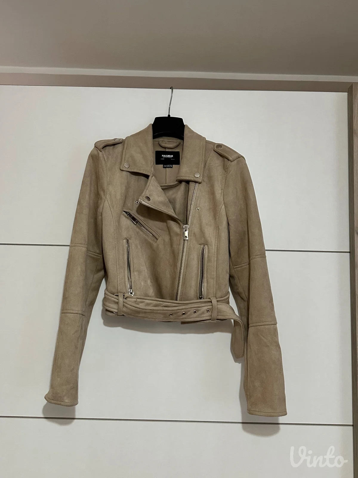 Zenska jaknica Pull and bear