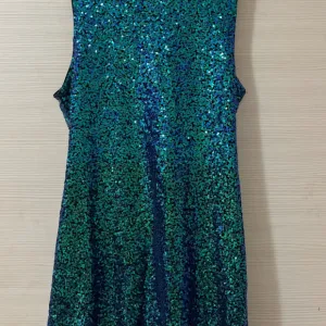 Haljina od šljokica