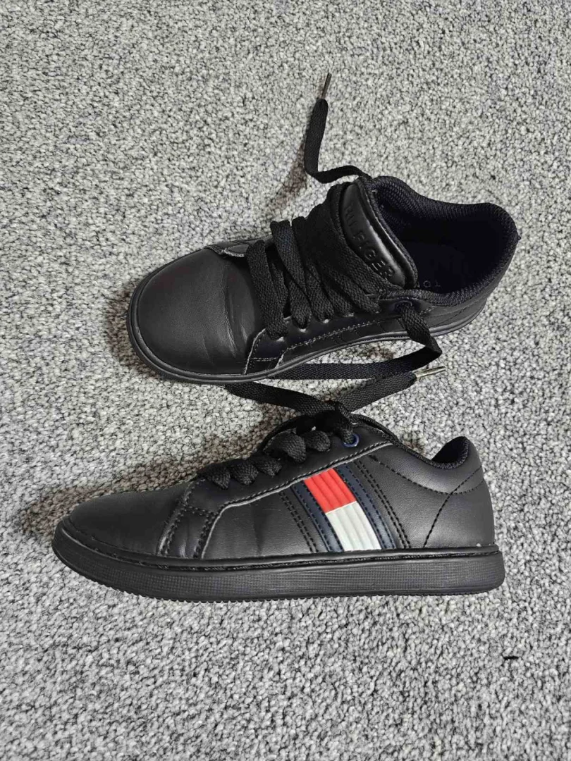 Tommy Hilfiger dečije patike 29