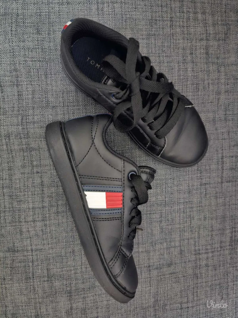 Tommy Hilfiger dečije patike 29