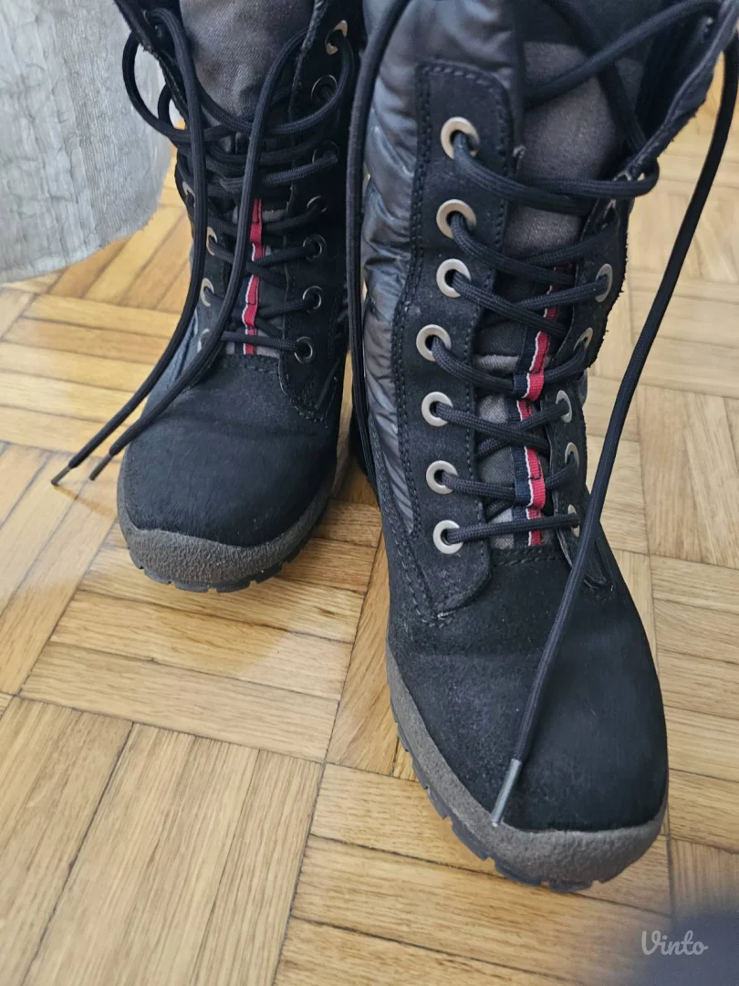 TOMMY HILFIGER čizme za sneg 36