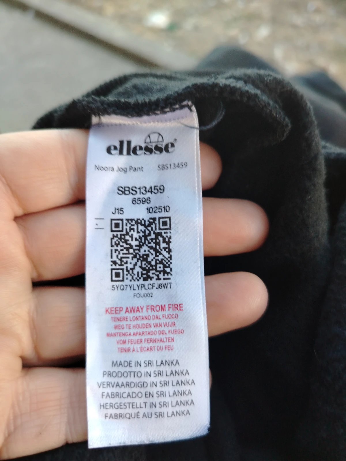 Ellesse trenerka donji deo