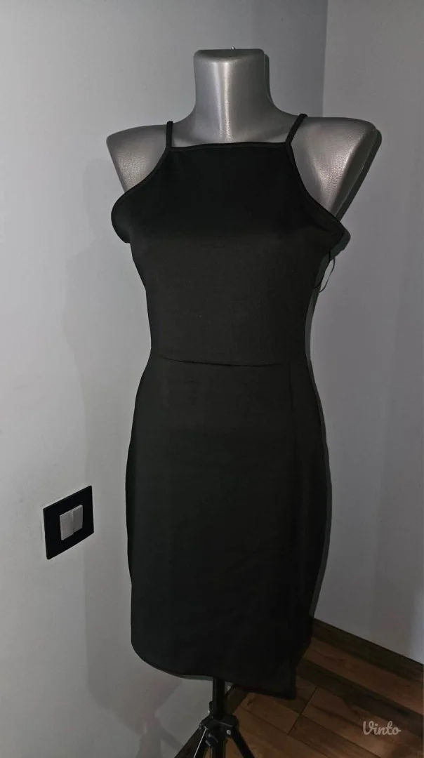 CROPP crna haljinica vel.M novo