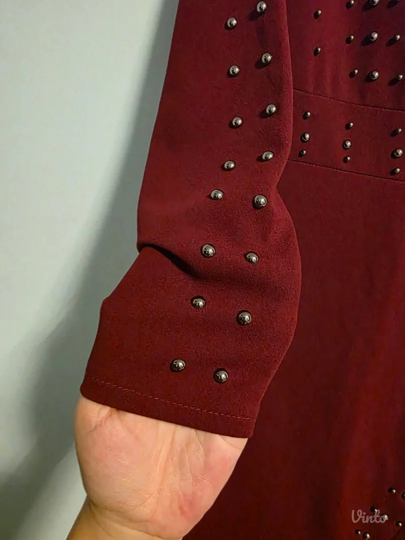 Bordo haljina sa nitnama uni vel.novo