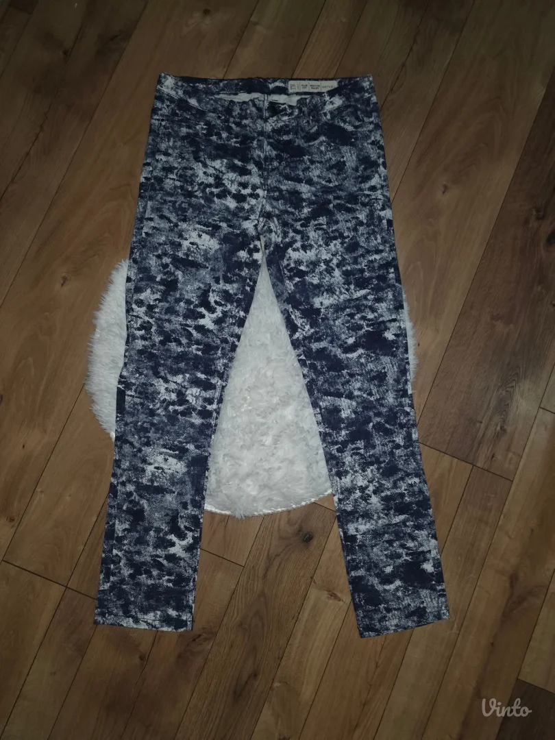 Esmara pantalone vel.40 (L)