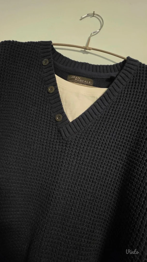 Takko muški dzemper vel M