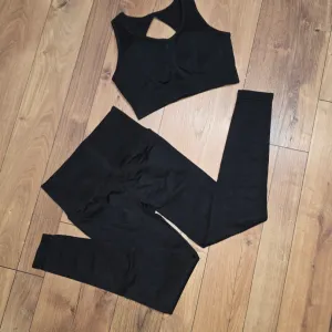 Sportski komplet vel.S-M novo