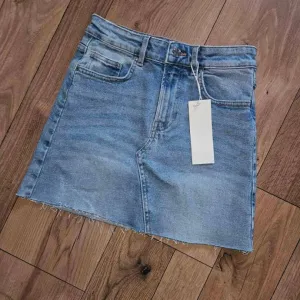 Sinsay teksas suknja vel 34 (XS) novo