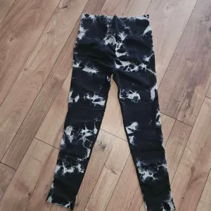 PUSH UP helanke vel.L nove