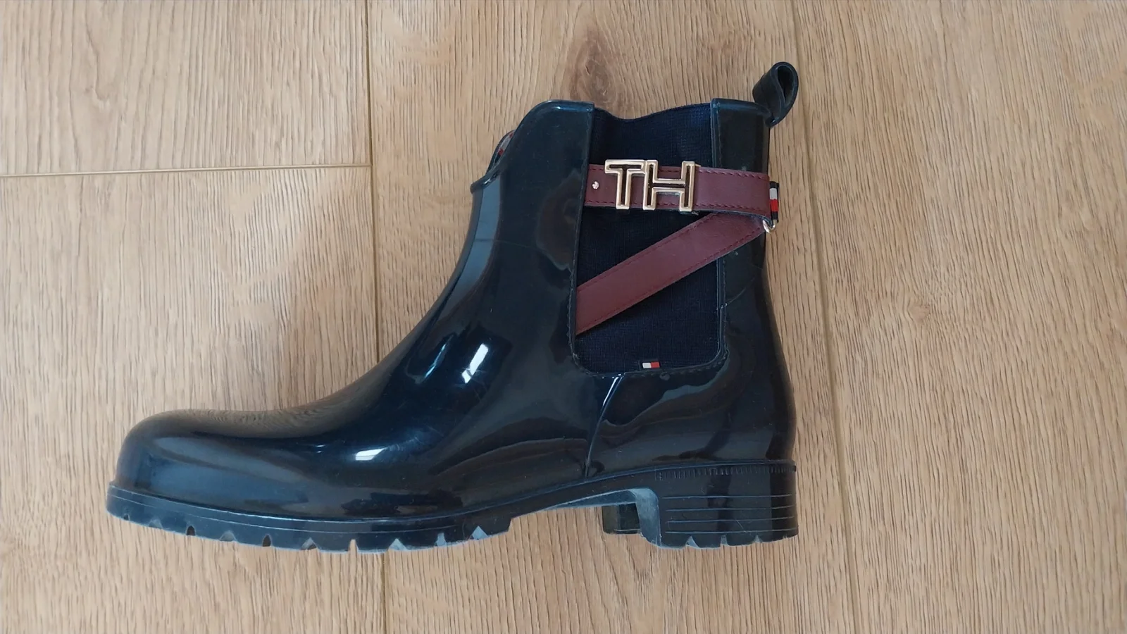 Tommy Hilfiger čizme