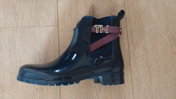 Tommy Hilfiger čizme