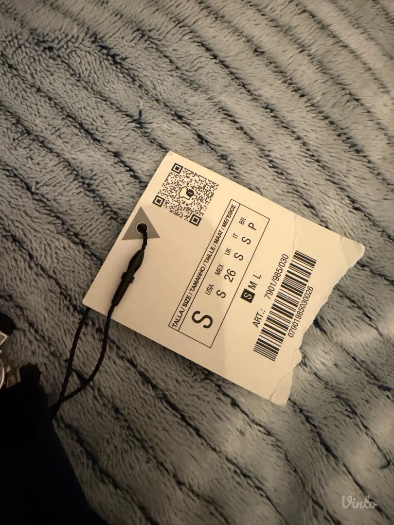 Zara unikatna suknja