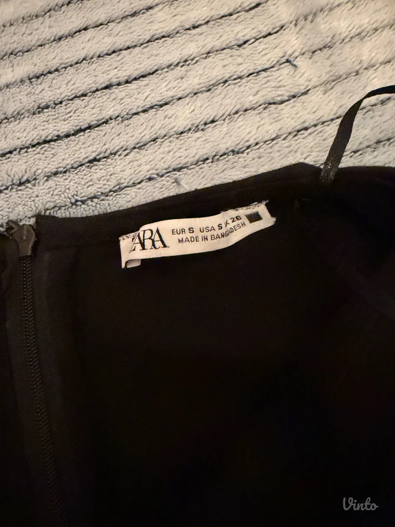 Zara kombinezon na jedno rame