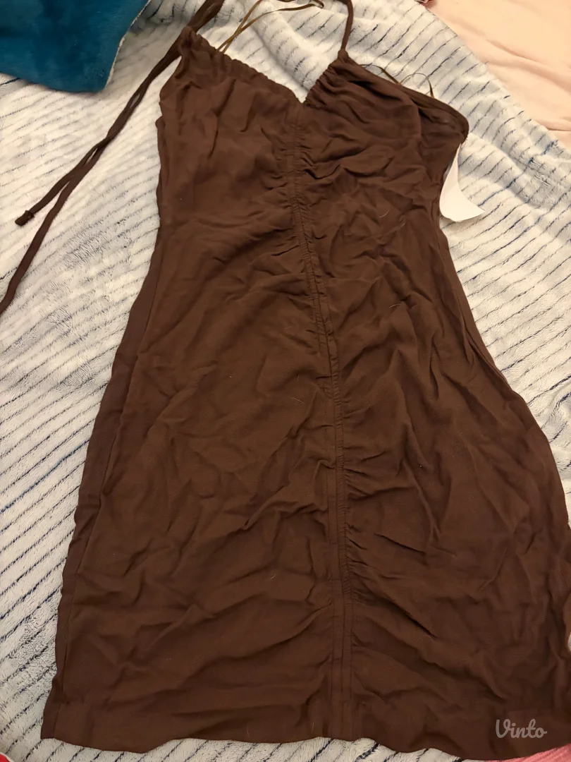 Pull&bear haljina sa etiketom