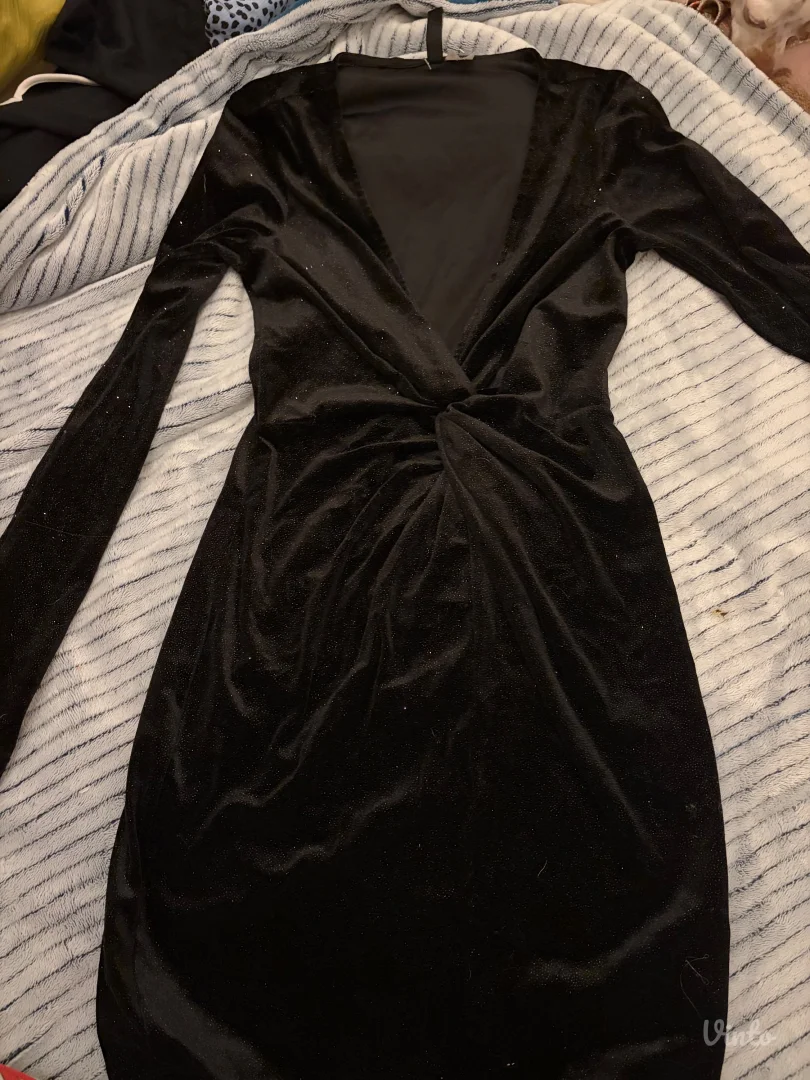 H&m sljokicasta haljina