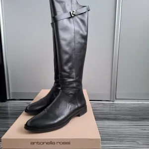 Antonella Rossi - Kožne čizme