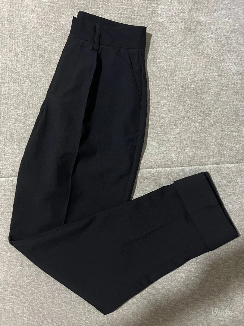 Elegantne pantalone 32