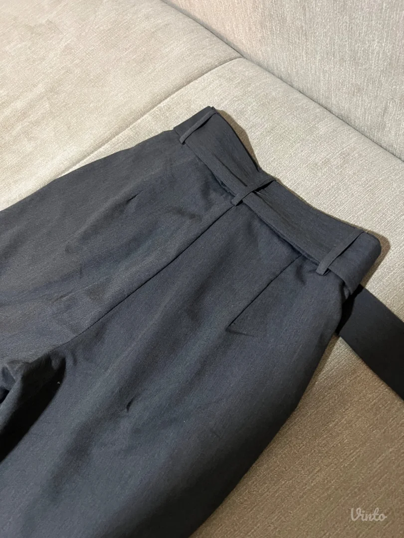 Elegantne pantalone 32