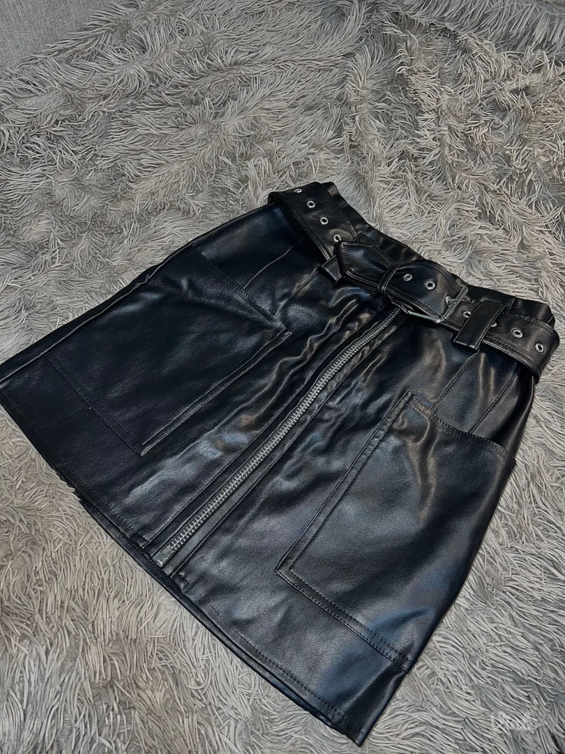 Kožna mini suknja 34