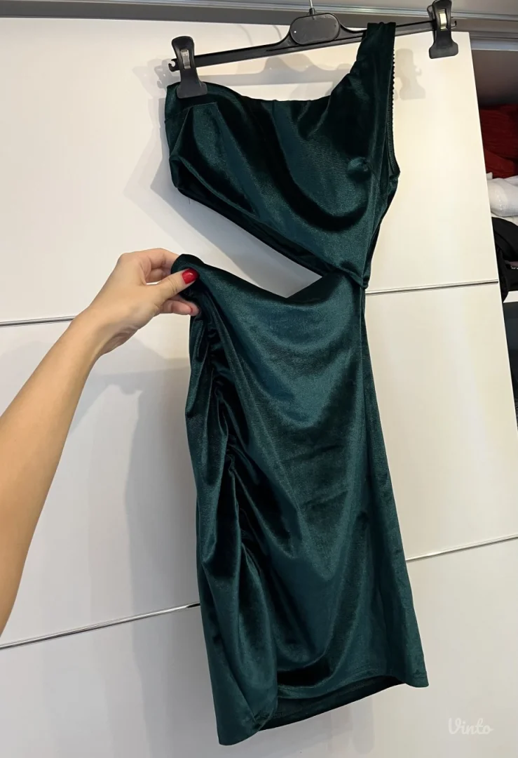 Zelena plisana haljina