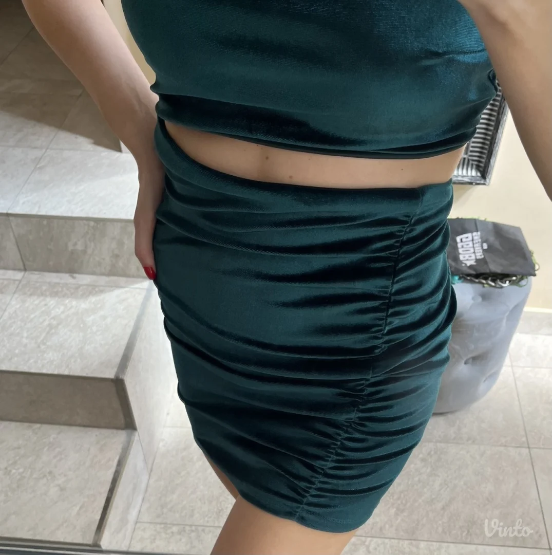 Zelena plisana haljina