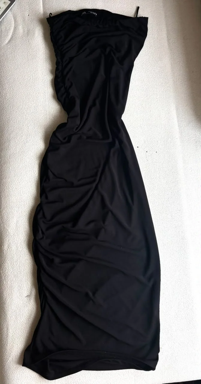 Zara crna midi haljina bez bretela