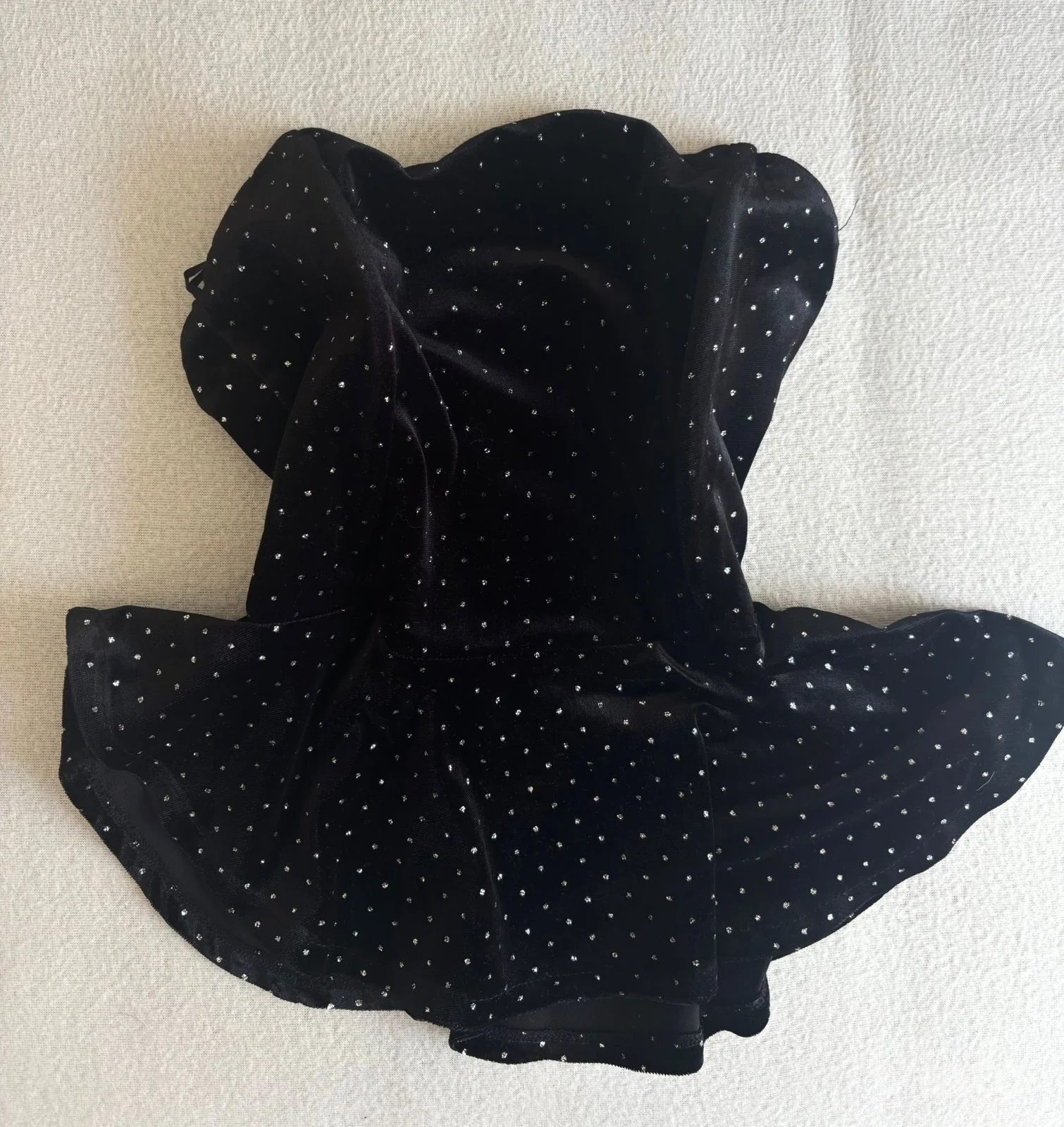Bershka crni pliš top