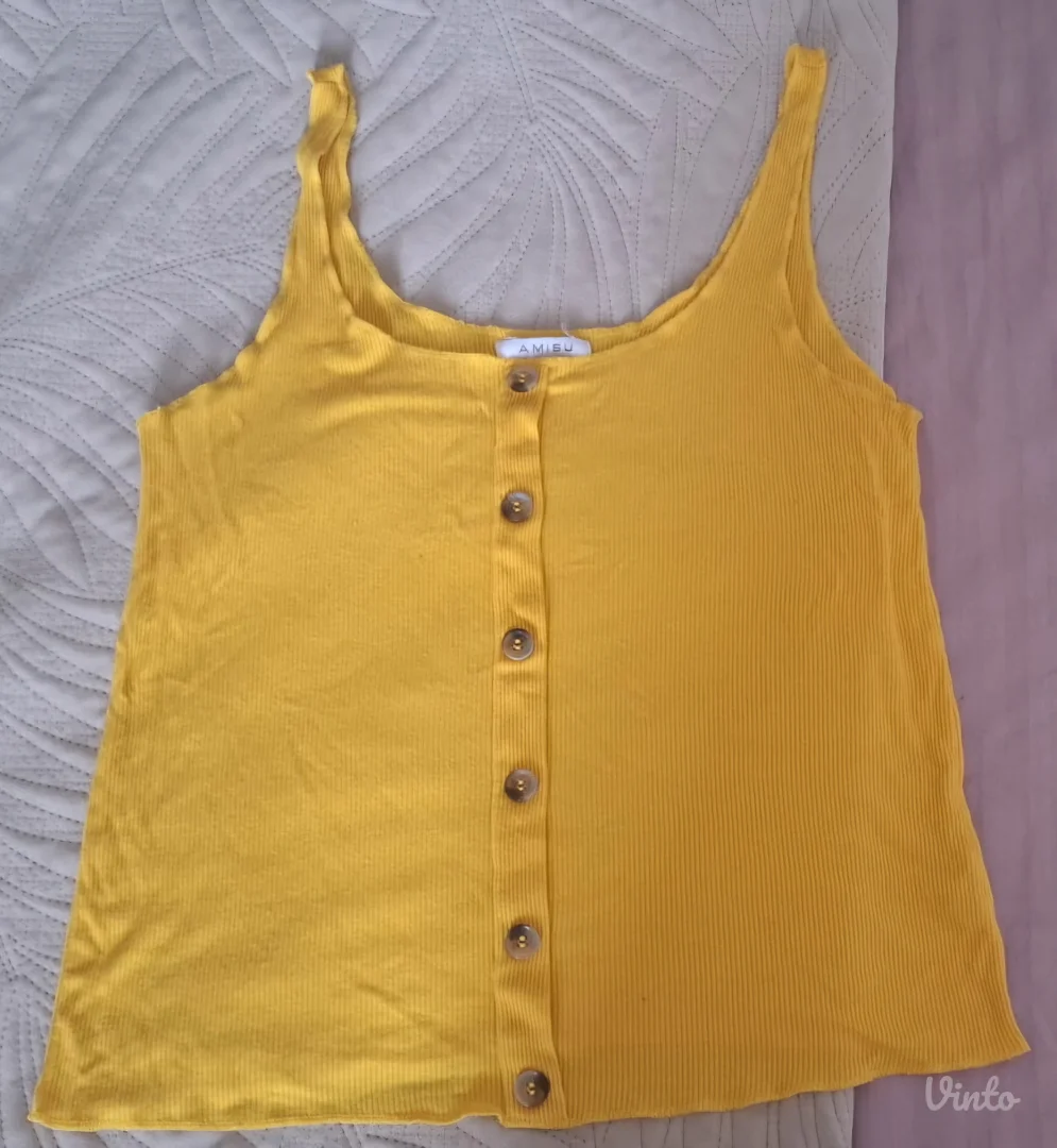 Paket-6 ženskih majica+džemper- sve za 1500