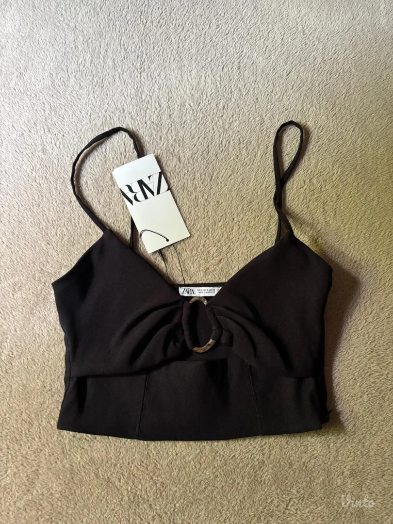 Zara crni top - NOVO