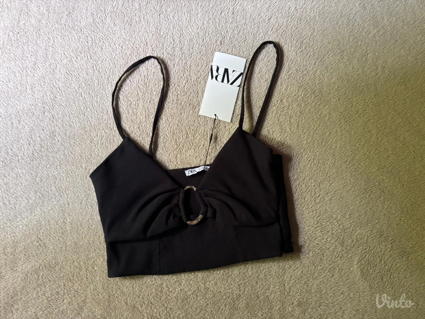 Zara crni top - NOVO