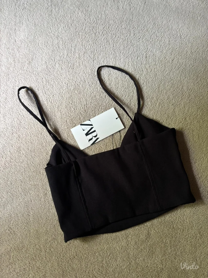 Zara crni top - NOVO