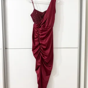 Zara bordo nova haljina