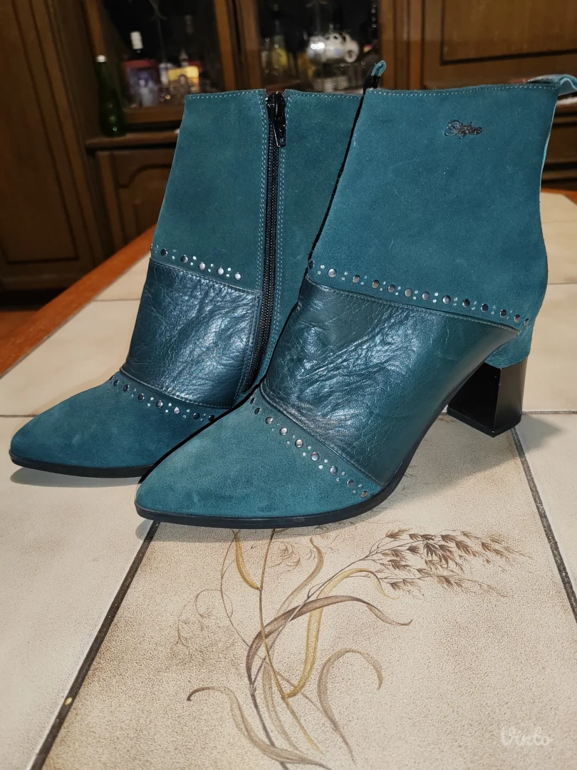 Stefano čizmice NOVO 38