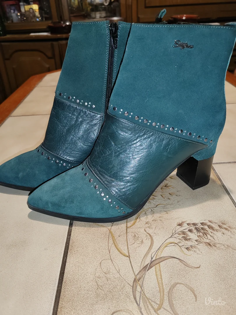 Stefano čizmice NOVO 38