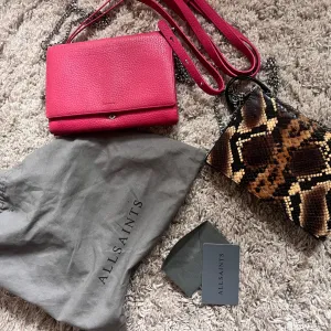 ALLSAINTS kožne torbice