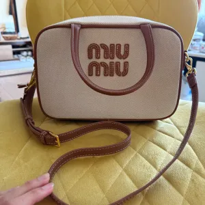 Miu Miu Zenska torba