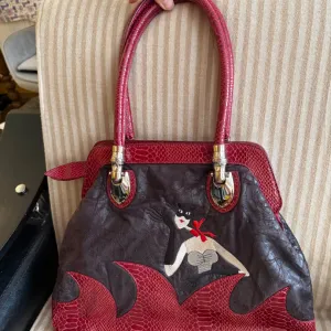 Elegantna zenska torba