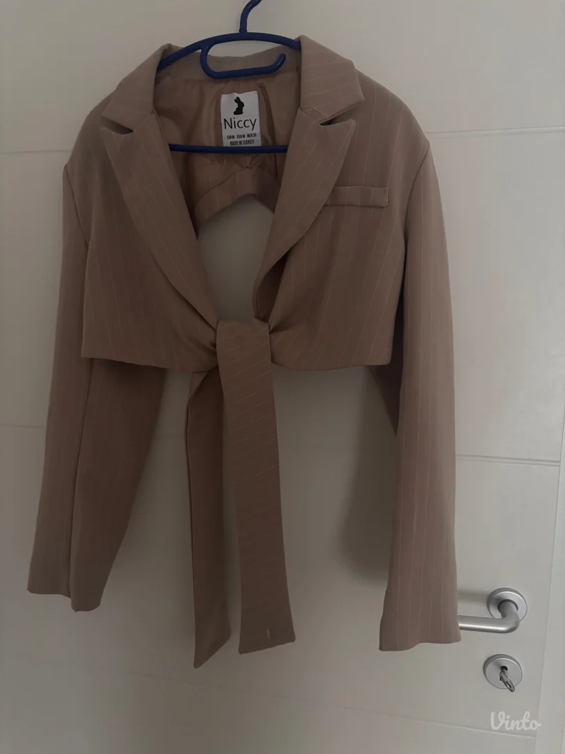 Komplet sako i pantalone