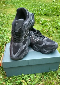 New Balance 9060 - Crne - NOVO!