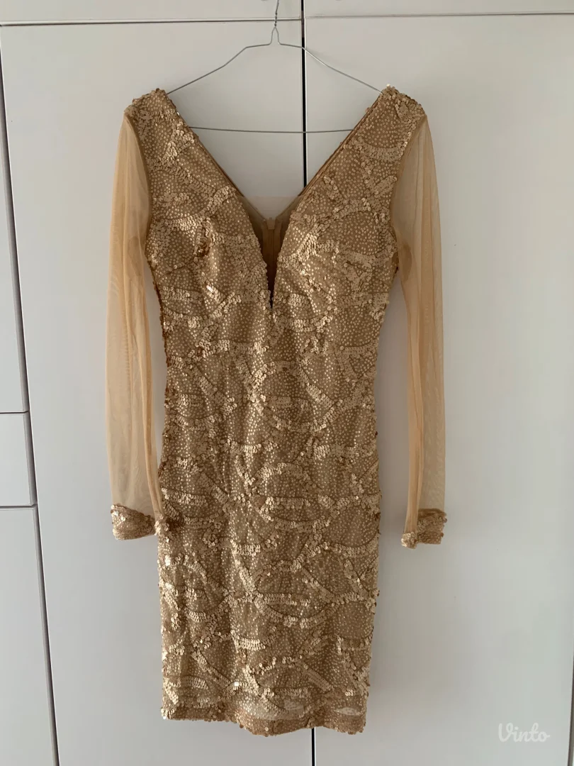 Šljokičava kratka haljina