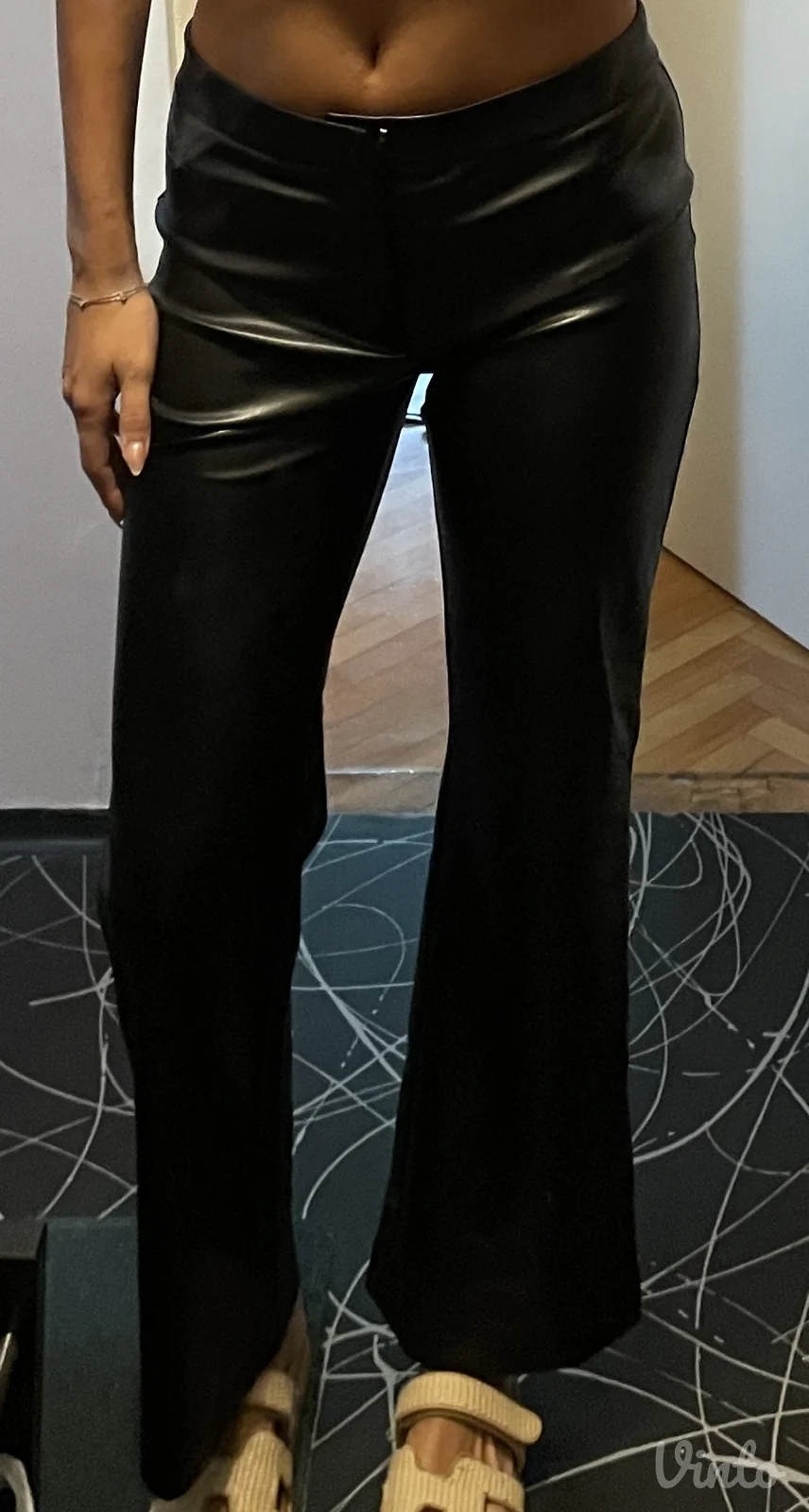 Zara crne kozne pantalone