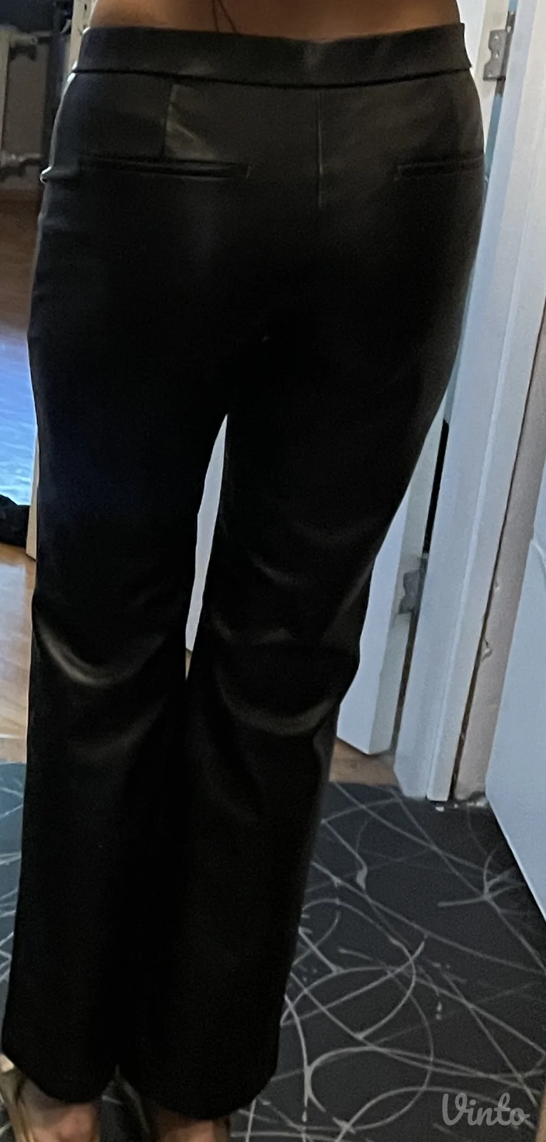 Zara crne kozne pantalone