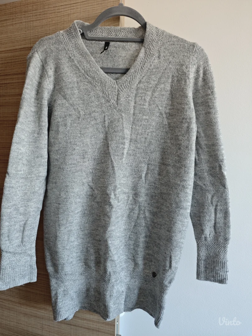 Sivi džemper Chicorée M veličina