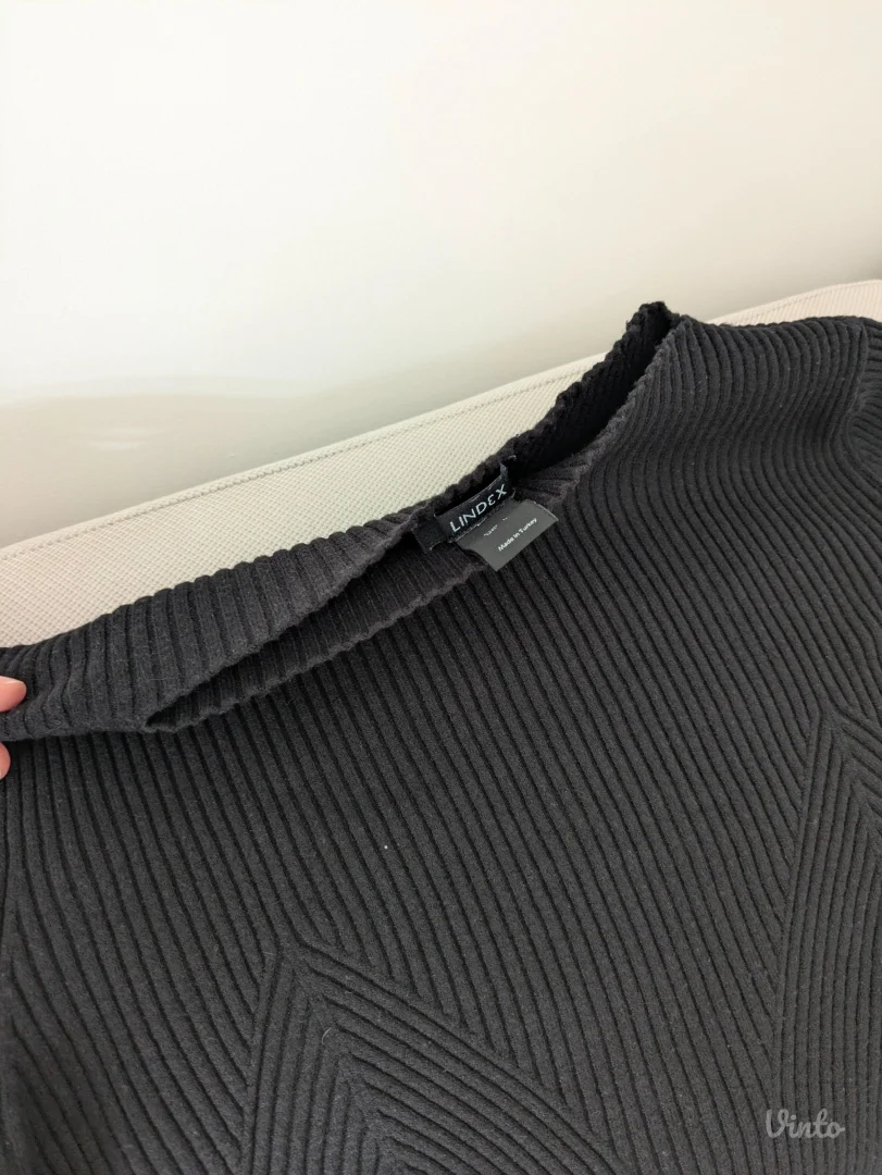 Lindex crni ženski džemper