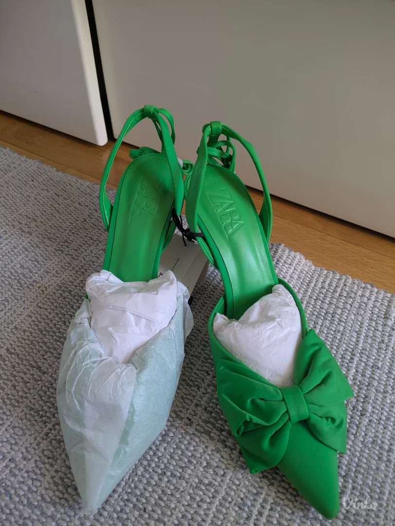 Zara cipele na štiklu