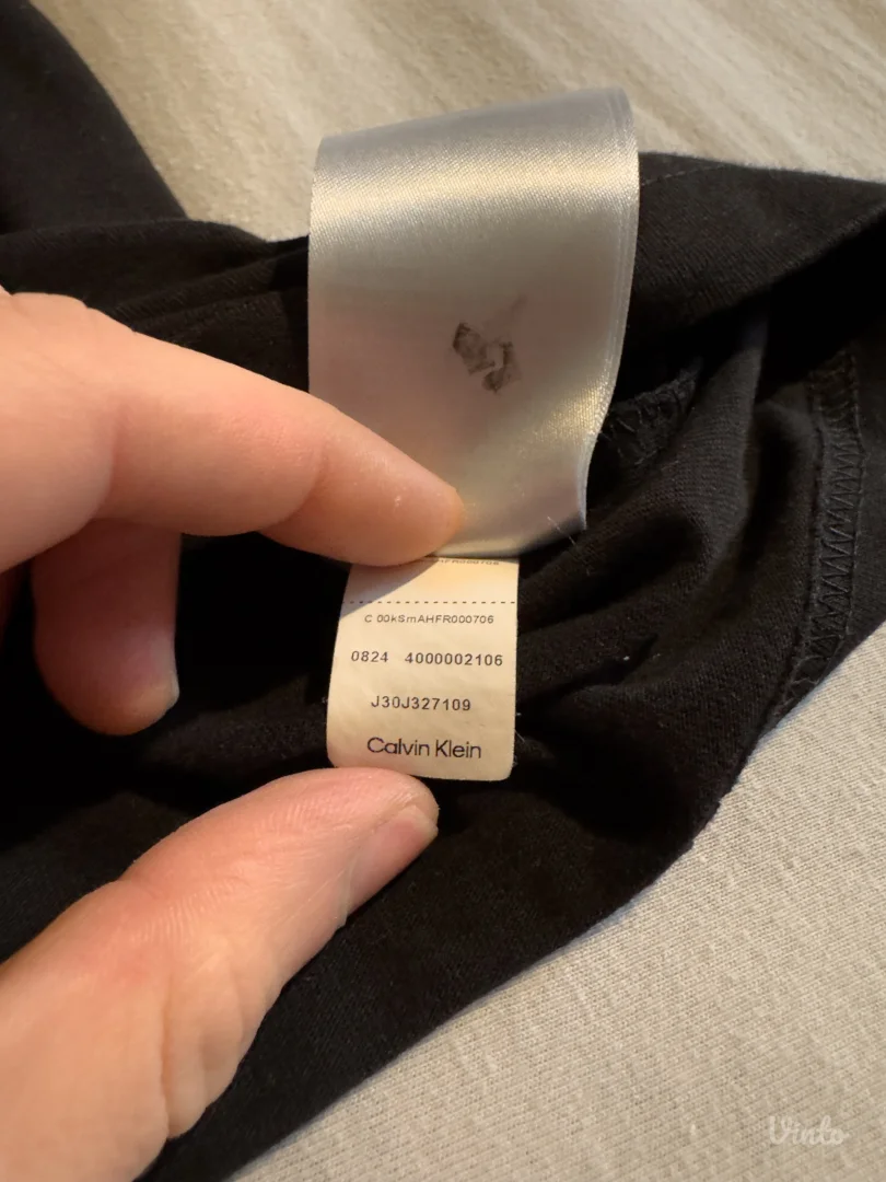 Original Calvin Klein majica! M vel kao nov