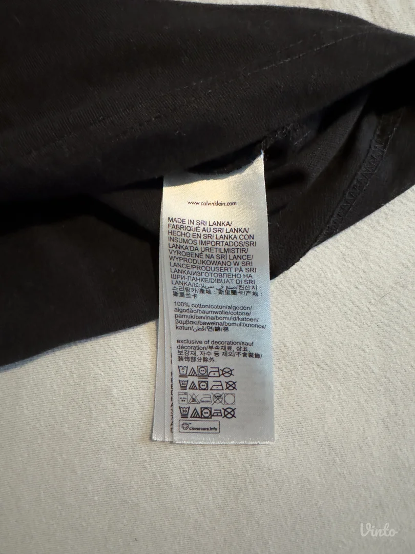 Original Calvin Klein majica! M vel kao nov